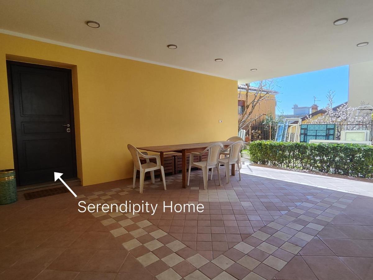 Casa Vacanza Serendipity Home Триест Экстерьер фото